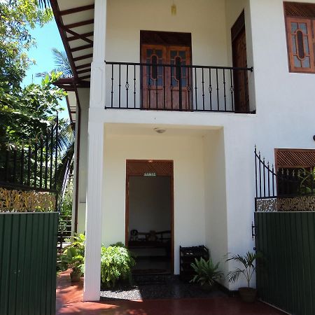 Pubudu'S Villa Hikkaduwa Zewnętrze zdjęcie