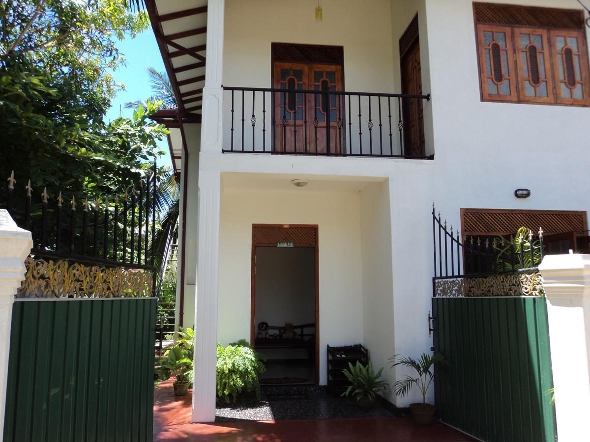 Pubudu'S Villa Hikkaduwa Zewnętrze zdjęcie